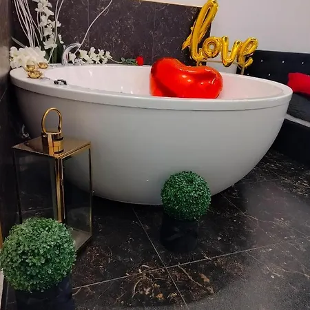 Apartament Zloty Z Jacuzzi Bydgoszcz Exterior photo
