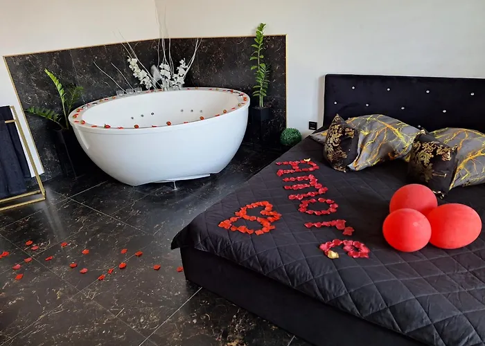 Apartament Zloty Z Jacuzzi