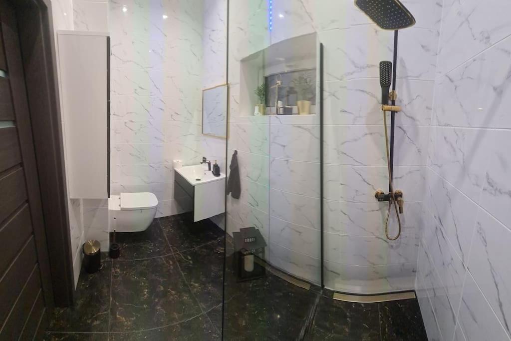 Zloty Z Jacuzzi